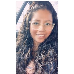 Meet your Posher, Jocelyn